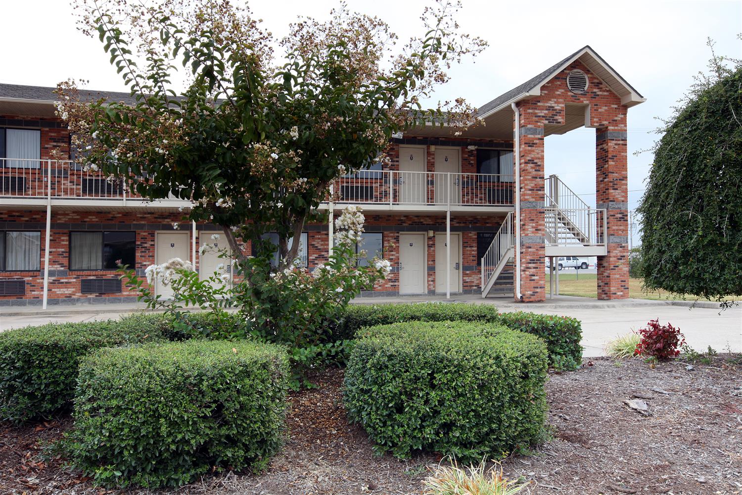 Americas Best Value Inn Cabot, AR See Discounts