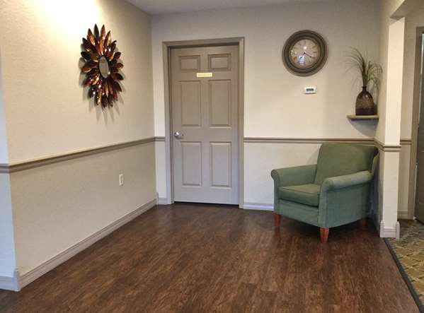 - Americas Best Value Inn & Suites Maumelle - I-40, Exit 142