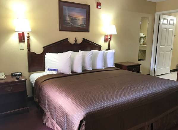  - Americas Best Value Inn & Suites Maumelle - I-40, Exit 142