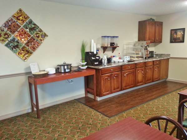  - Americas Best Value Inn & Suites Maumelle - I-40, Exit 142