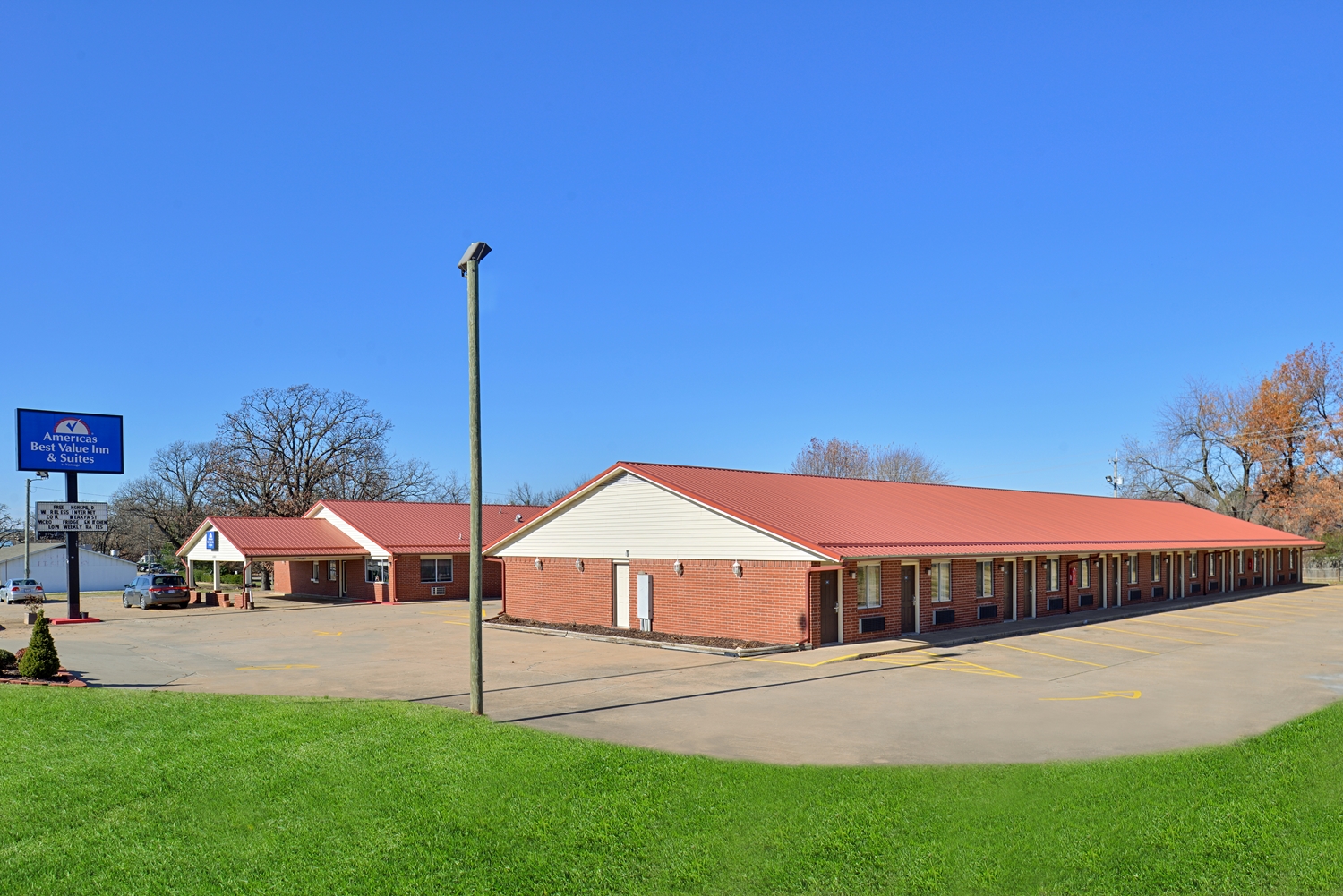 Americas Best Value Inn & Suites Siloam Springs, AR See Discounts