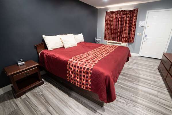  - Americas Best Value Inn & Suites Siloam Springs
