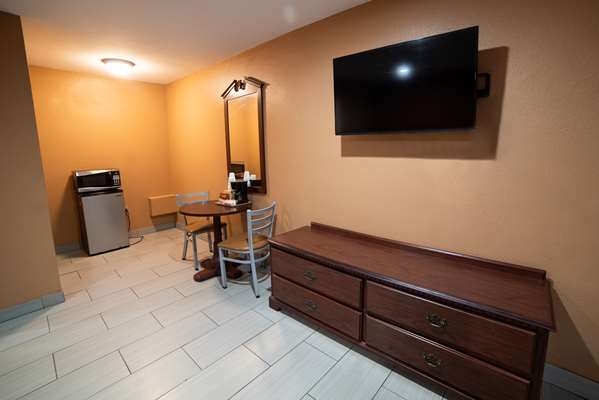  - Americas Best Value Inn & Suites Siloam Springs