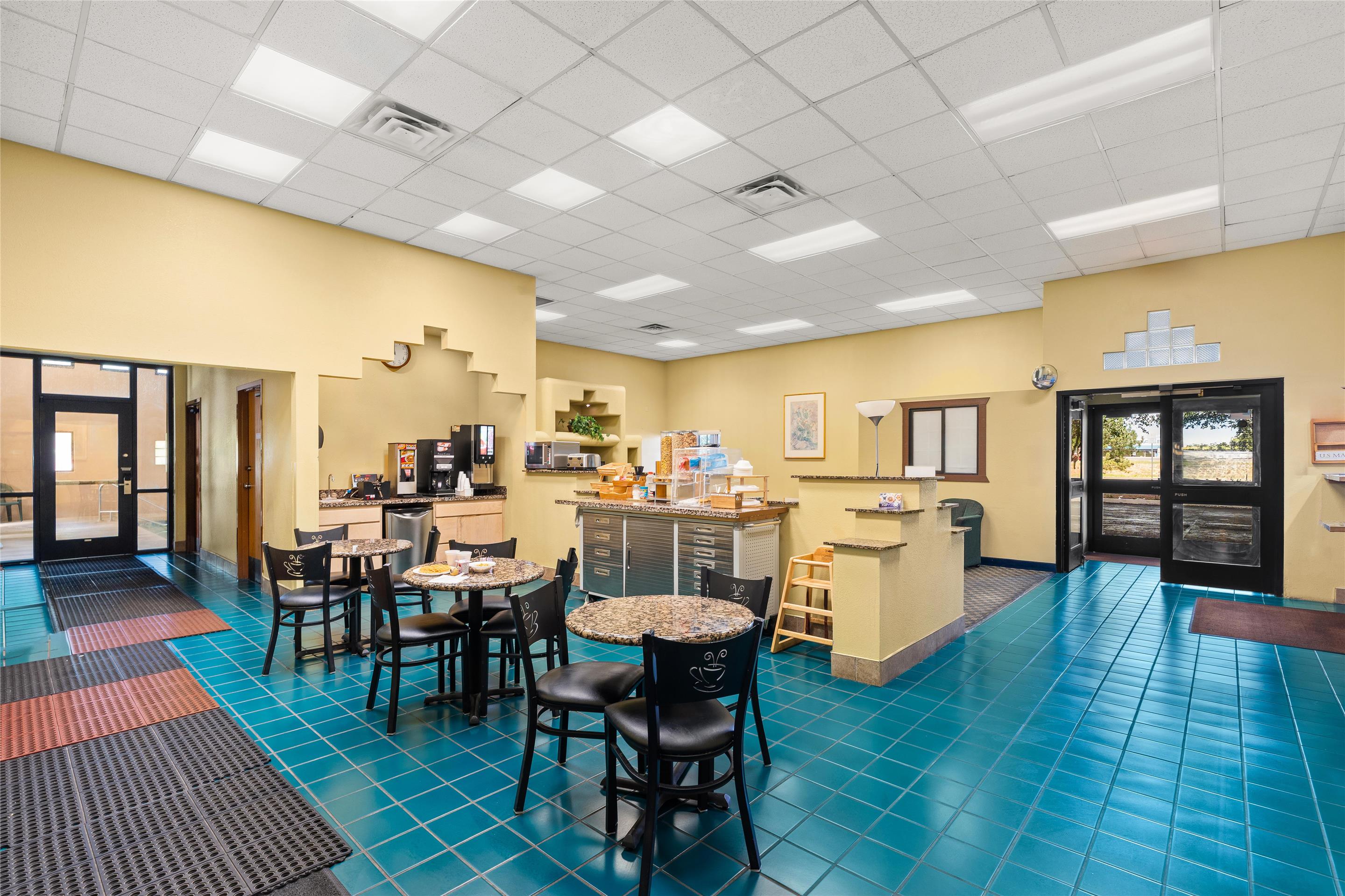 AZ Breakfast | Americas Best Value Inn Prescott Valley
