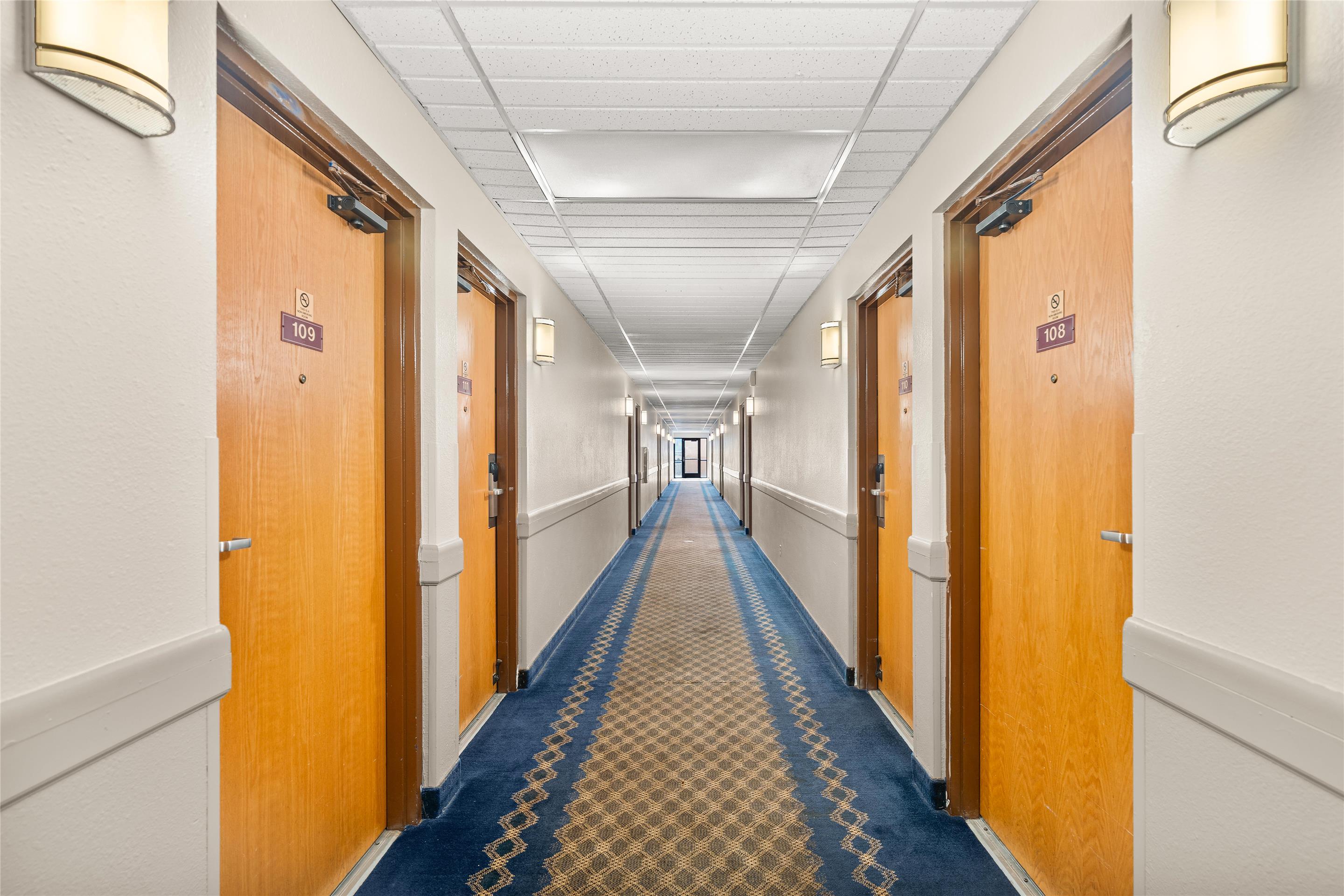 AZ Hallway | Americas Best Value Inn Prescott Valley