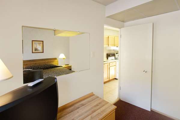  - Canadas Best Value Inn & Suites Cache Creek