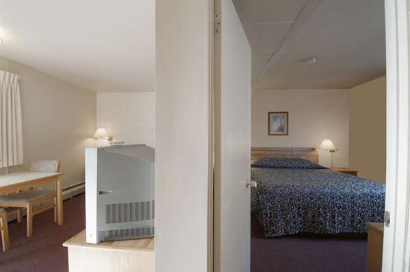 Suite - Canadas Best Value Inn & Suites Cache Creek