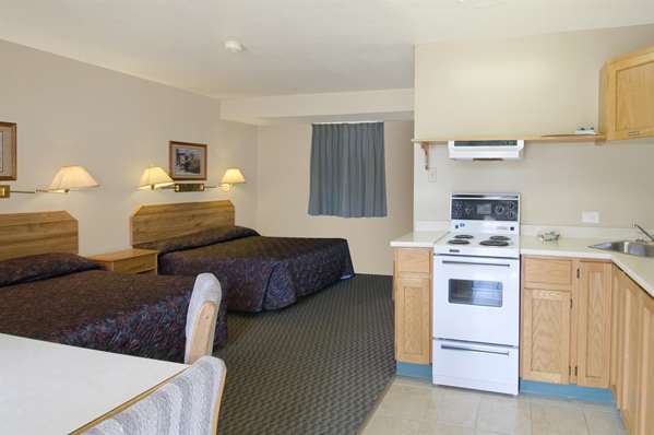  - Canadas Best Value Inn & Suites Cache Creek