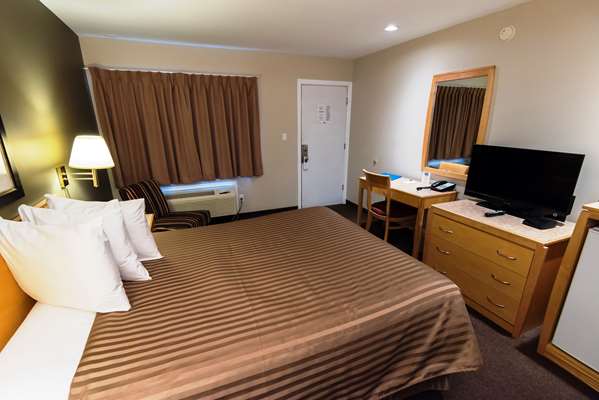  - Canadas Best Value Inn Prince George