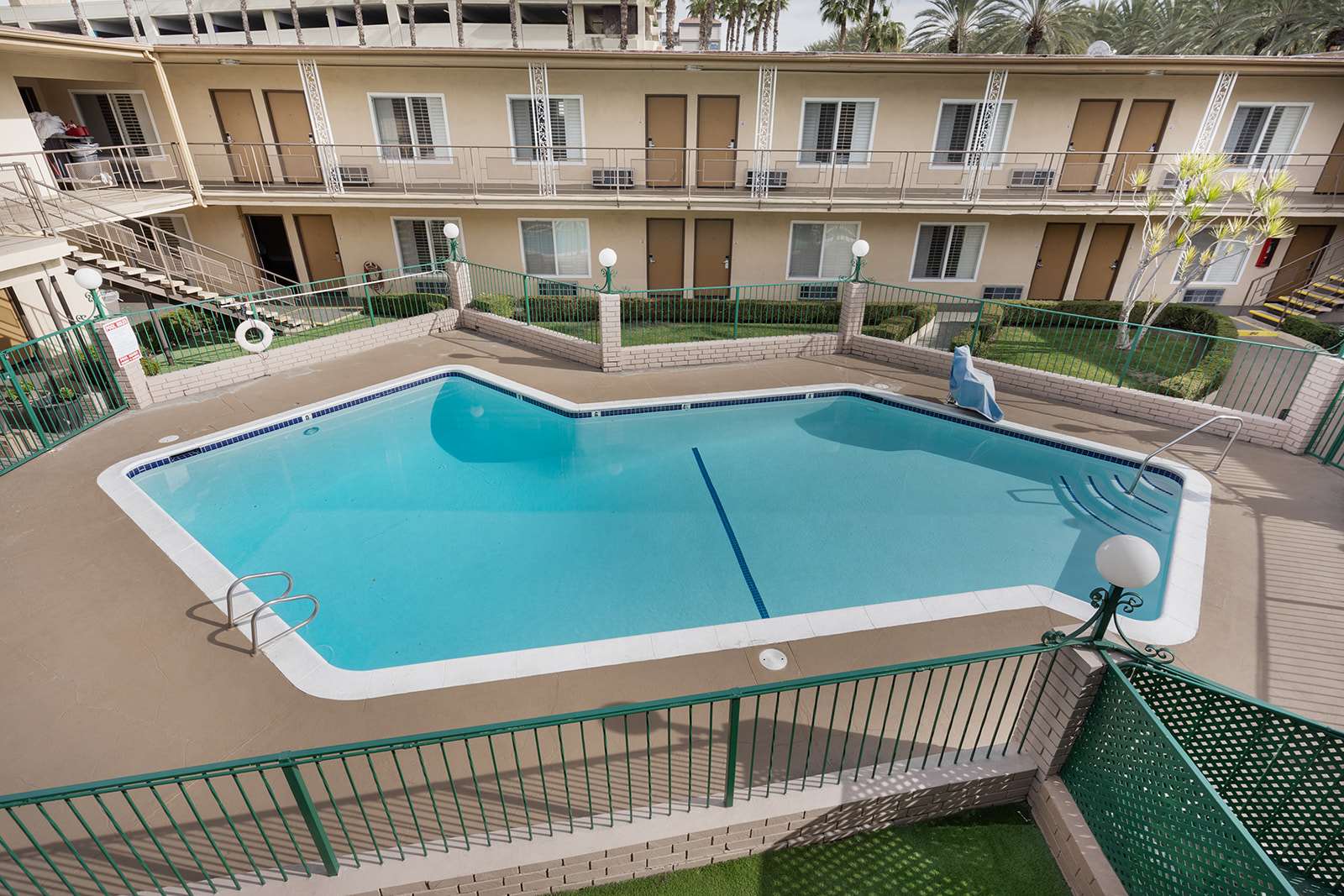 Americas Best Value Inn Dipan Desai Photography | Americas Best Value Inn & Suites Anaheim