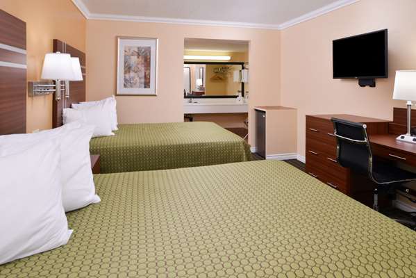  - Americas Best Value Inn Azusa - I-210, Exit 40