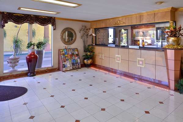  - Americas Best Value Inn & Suites Fontana - I-10, Exit 64