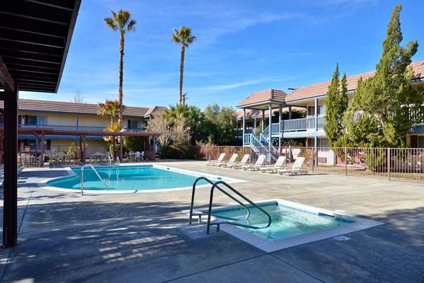 Spa - Americas Best Value Inn & Suites Lancaster