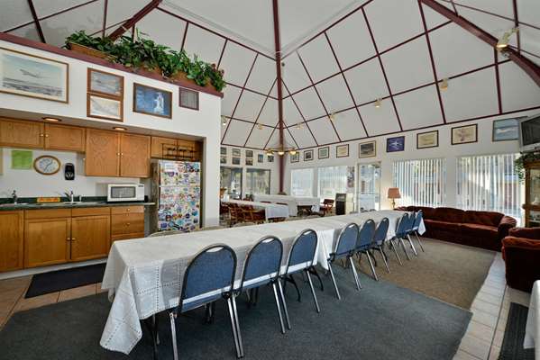  - Americas Best Value Inn & Suites Lancaster