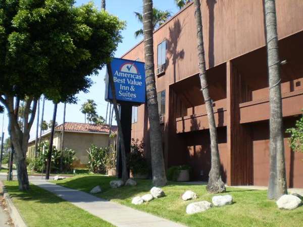Exterior view - Americas Best Value Inn & Suites USC Los Angeles