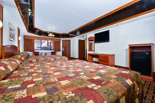 Suite - Americas Best Value Inn & Suites USC Los Angeles