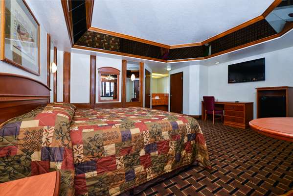 Suite - Americas Best Value Inn & Suites USC Los Angeles