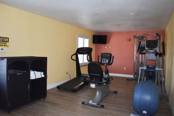 Fitness/ Exercise Room - Americas Best Value Inn Manteca