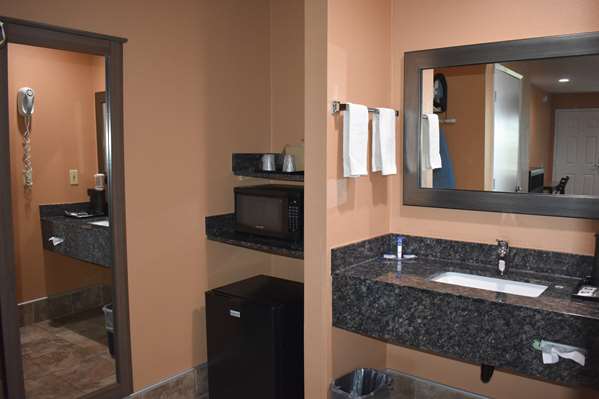 - Americas Best Value Inn Manteca