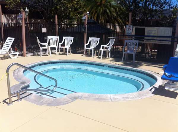 Pool - Americas Best Value Presidents Inn on Munras