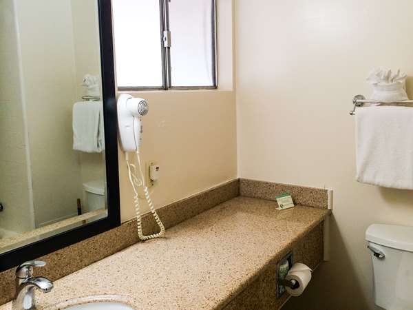  - Americas Best Value Presidents Inn on Munras