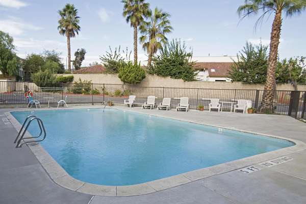 Pool - Americas Best Value Inn Newbury Park