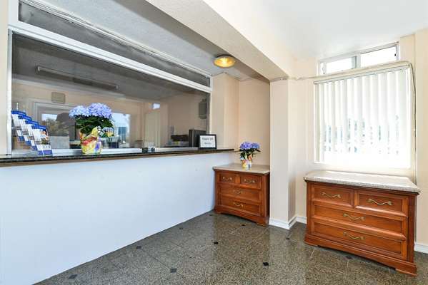  - Americas Best Value Inn Oakland