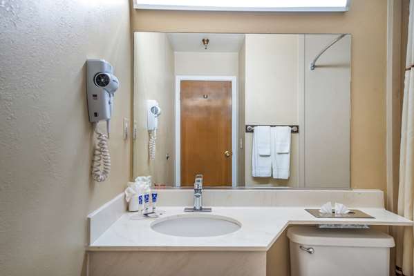  - Americas Best Value Inn Pacifica - CA 1, Exit 505