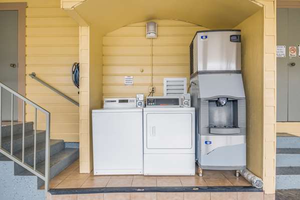  - Americas Best Value Inn Pacifica - CA 1, Exit 505