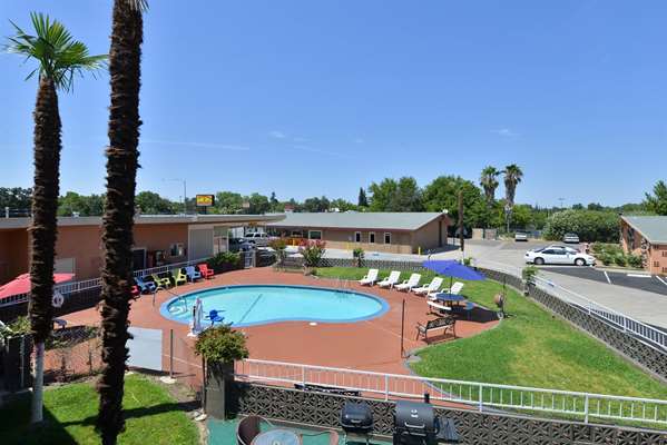 Exterior view - Americas Best Value Inn Red Bluff - I-5, Exit 649
