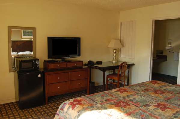  - Americas Best Value Inn Red Bluff - I-5, Exit 649