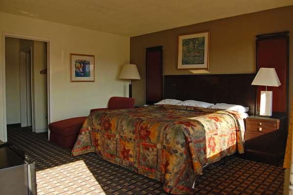  - Americas Best Value Inn Red Bluff - I-5, Exit 649