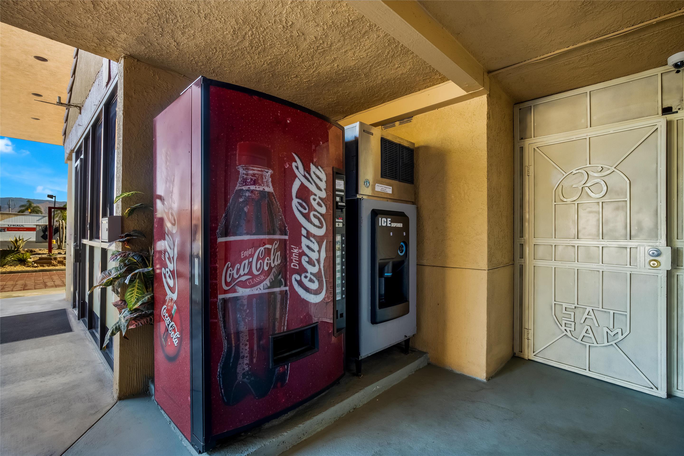 ABVI Redlands San Bernardino Vending | Americas Best Value Inn Redlands San Bernardino