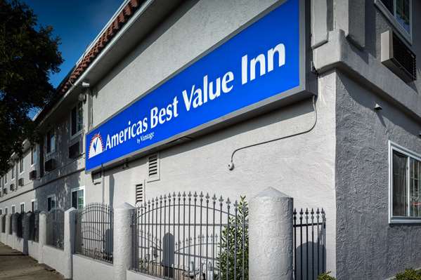 Exterior view - Americas Best Value Inn Richmond