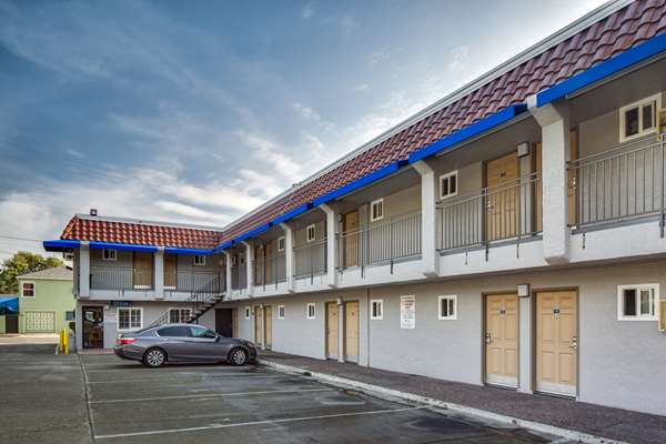  - Americas Best Value Inn Richmond