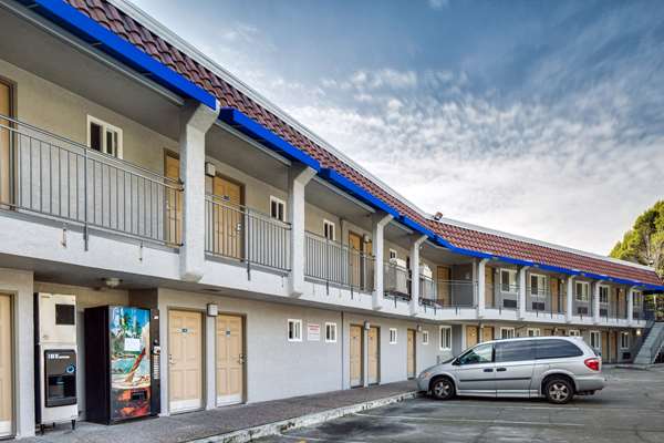  - Americas Best Value Inn Richmond
