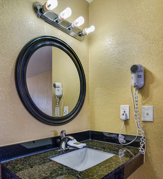  - Americas Best Value Inn Richmond