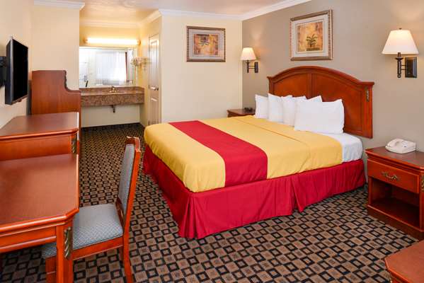 Suite - Americas Best Value Inn San Bernardino