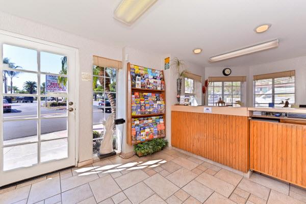  - Americas Best Value Inn San Clemente - I-5, Exit 74