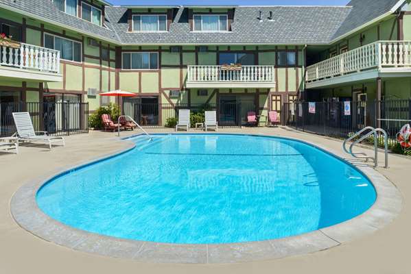 Pool - Americas Best Value Inn Svendsgaards Lodge Solvang