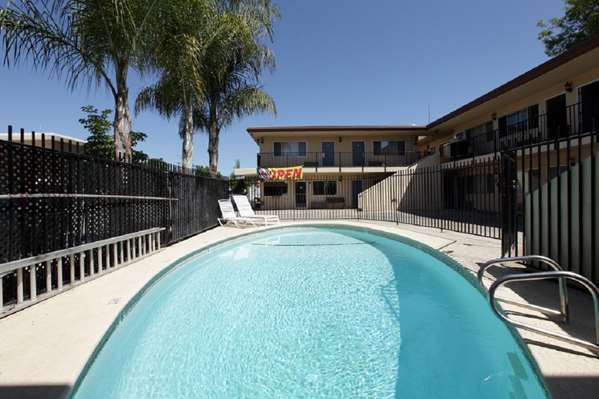 Exterior view - Americas Best Value Inn Visalia