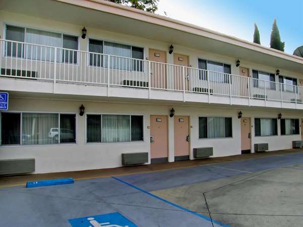 Exterior view - Americas Best Value Inn Visalia