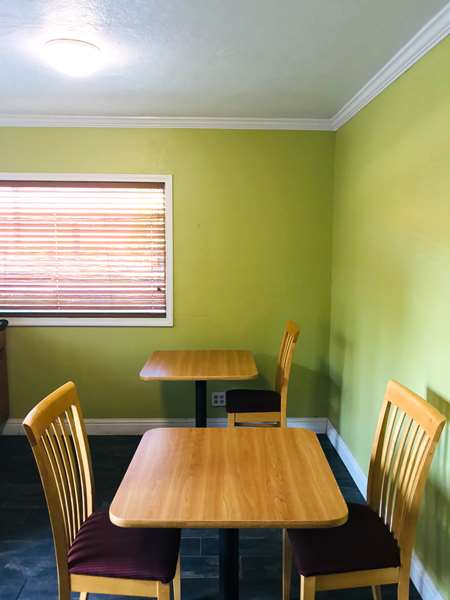 Amenities - Americas Best Value Inn Visalia