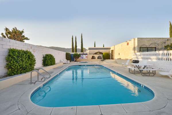 Pool - Americas Best Value Inn & Suites Yucca Valley