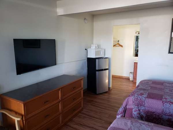  - Americas Best Value Inn Evans