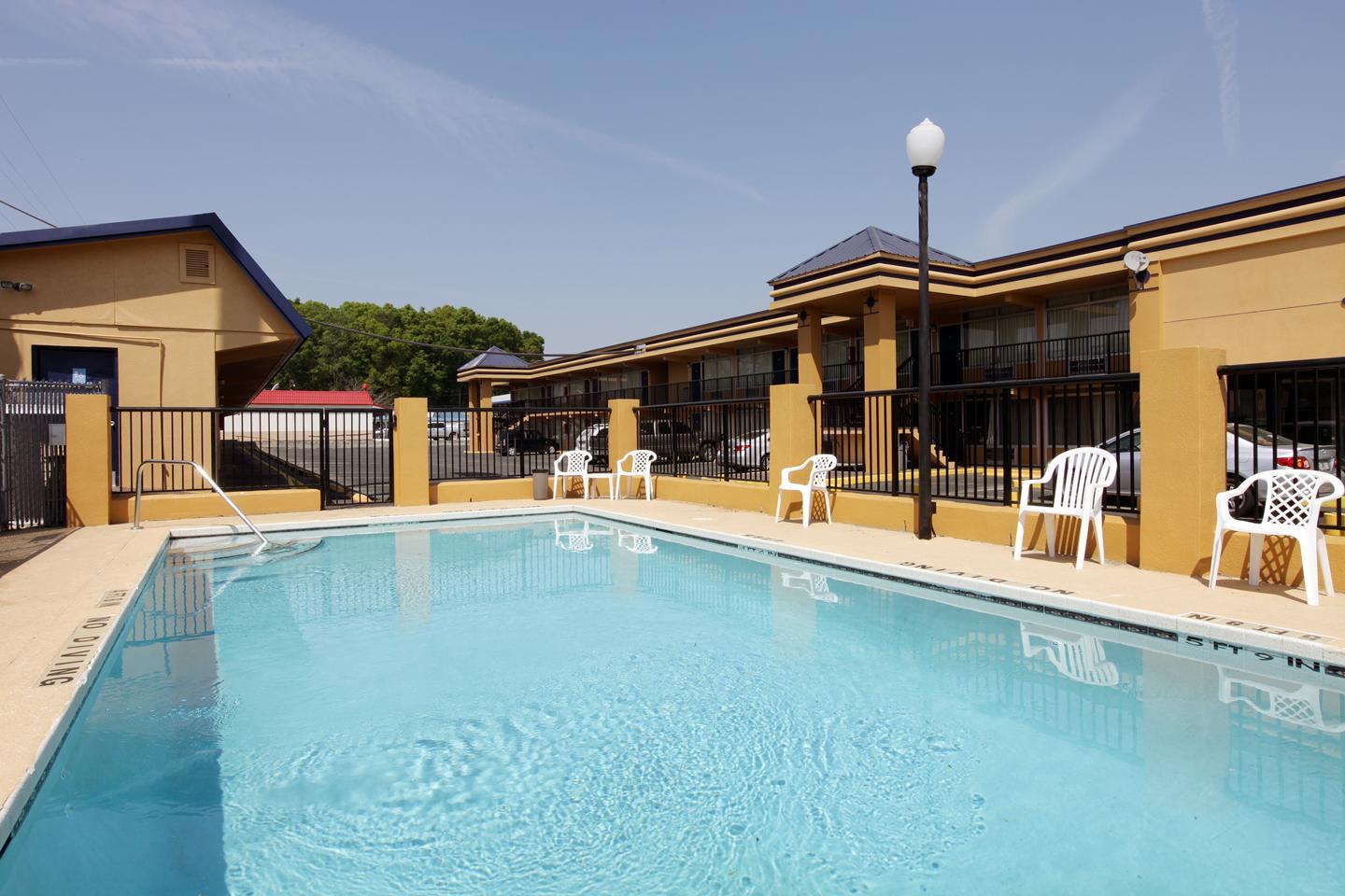 Americas Best Value Inn Alachua, FL See Discounts