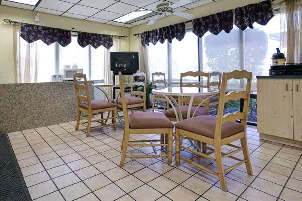  - Americas Best Value Inn Fort Pierce - I-95, Exit 129