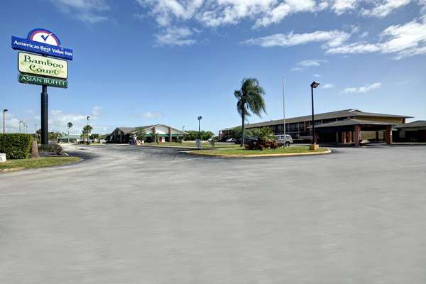 Exterior view - Americas Best Value Inn Fort Pierce - I-95, Exit 129
