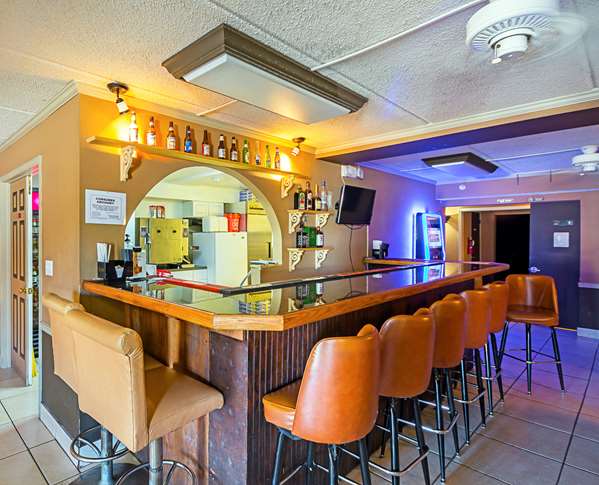 Bar - Americas Best Value Inn & Suites West Melbourne - I-95, Exit 180