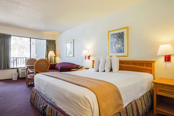 Suite - Americas Best Value Inn & Suites West Melbourne - I-95, Exit 180